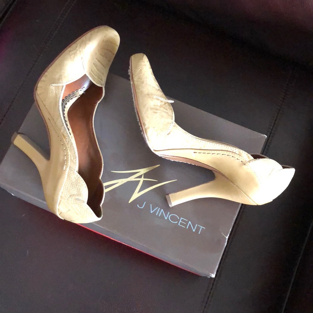 J Vincent “Pascal” Heels